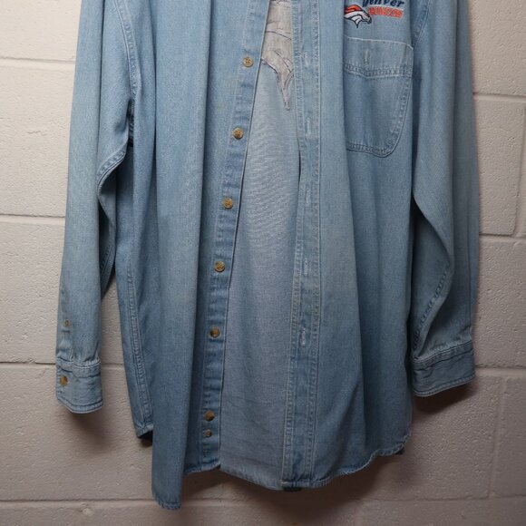 Lee Sport Denim Long Sleeve Shirt Denver Broncos Branding Size Large - Picture 2 of 7
